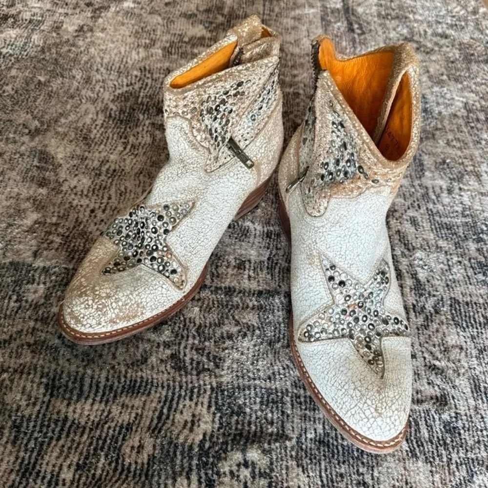 Frye "Deborah" Studded Short Boots 
size 8 - Picture 4 of 12